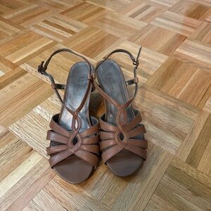 White Mountain Sandals. Tan. Size 10.